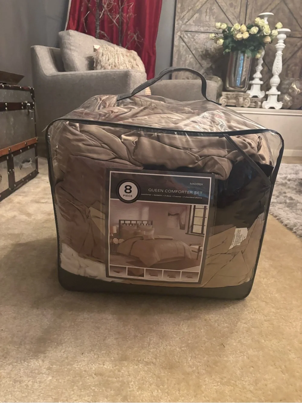 Queen comforter set